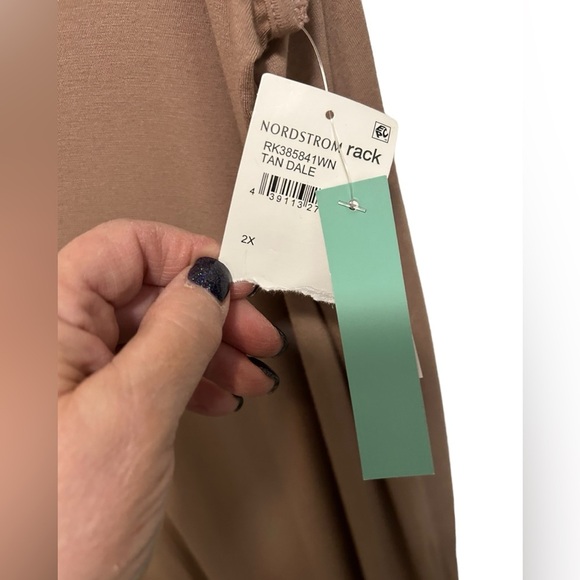 Abound V-Neck Spaghetti Straps Maxi Dress Color Tan Size 2X No Pockets New NWT. - Picture 5 of 7